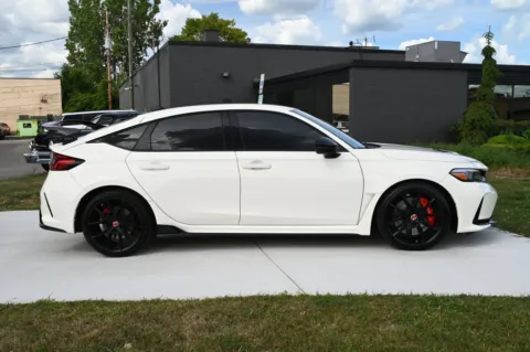 More photos of 2024 Honda Civic Type R at City of Cars, MI