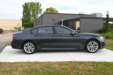 More photos of 2016 BMW 750i xDrive at City of Cars, MI