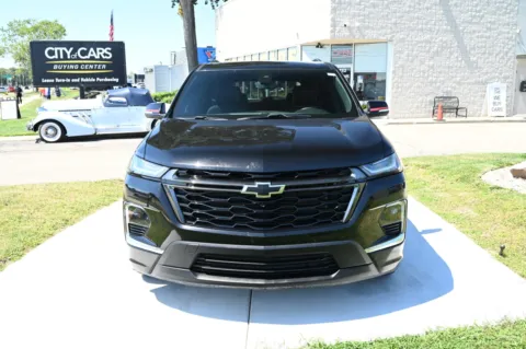 Photos of 2023 Chevrolet Traverse Premier for sale in Troy, MI at City of Cars