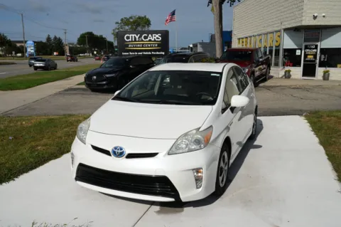 White 2013 Toyota Prius Two for sale in Troy, MI
