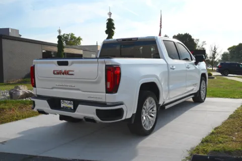 More photos of 2019 GMC Sierra 1500 Denali at City of Cars, MI