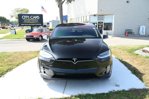 Photos of 2017 Tesla Model X 75D for sale in Troy, MI at City of Cars