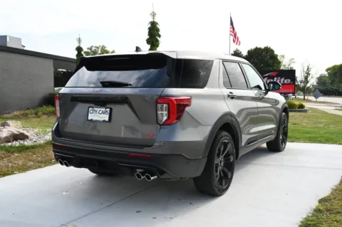 More photos of 2021 Ford Explorer ST at City of Cars, MI