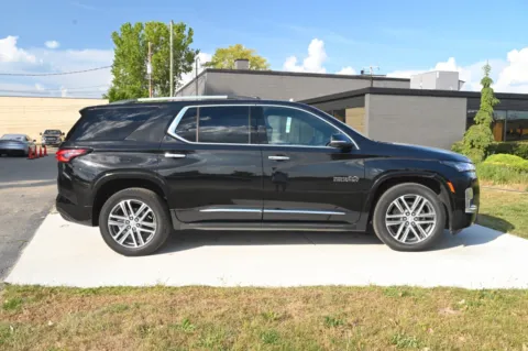 More photos of 2023 Chevrolet Traverse High Country at City of Cars, MI