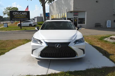 Photos of 2021 Lexus ES 250 for sale in Troy, MI at City of Cars