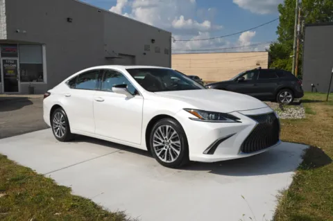 Another view of 2021 Lexus ES 250 for sale in Troy, MI at City of Cars