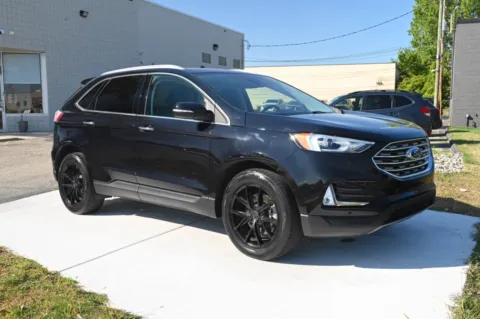 Another view of 2020 Ford Edge Titanium for sale in Troy, MI at City of Cars