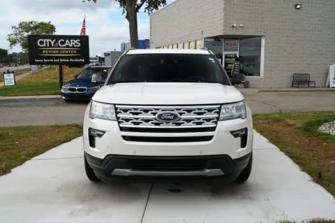 Photos of 2018 Ford Explorer XLT for sale in Troy, MI at City of Cars
