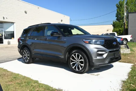 Another view of 2022 Ford Explorer ST-Line for sale in Troy, MI at City of Cars