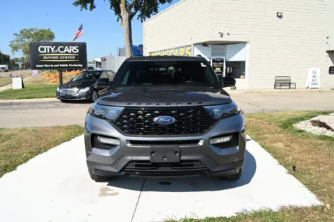 Photos of 2022 Ford Explorer ST-Line for sale in Troy, MI at City of Cars