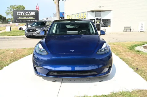 Photos of 2025 Tesla Model Y Performance Dual Motor All-Wheel Drive for sale in Troy, MI at City of Cars
