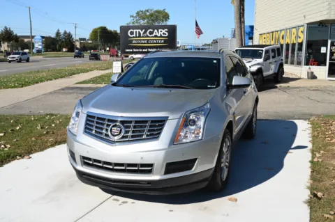 Silver 2015 Cadillac SRX Luxury Collection for sale in Troy, MI
