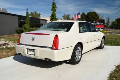 More photos of 2011 Cadillac DTS Luxury Collection at City of Cars, MI