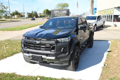 Black 2024 Chevrolet Colorado Trail Boss for sale in Troy, MI