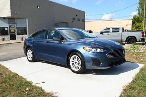 Another view of 2019 Ford Fusion SE for sale in Troy, MI at City of Cars