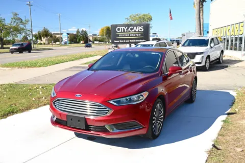 Red 2018 Ford Fusion SE for sale in Troy, MI