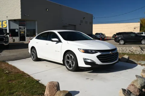 Another view of 2020 Chevrolet Malibu FWD LT for sale in Troy, MI at City of Cars