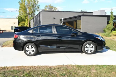 More photos of 2018 Chevrolet Cruze LS Manual at City of Cars, MI