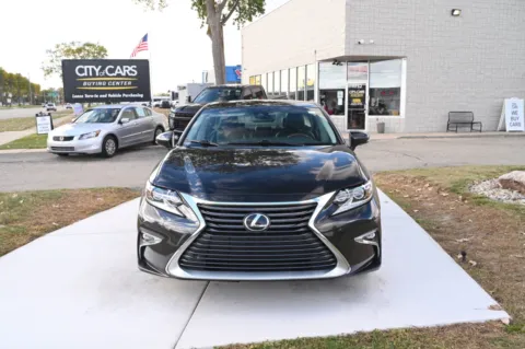 Photos of 2017 Lexus ES 350 for sale in Troy, MI at City of Cars