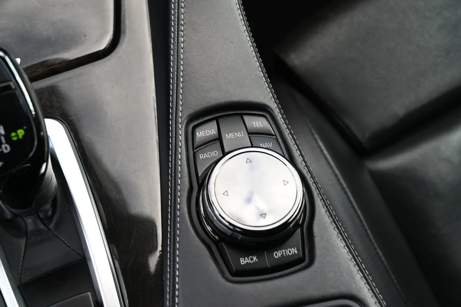 2016 BMW 6 Series 640i - Photo 36