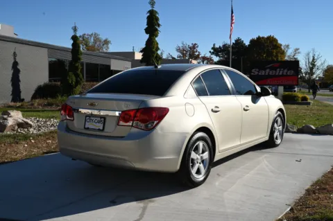 More photos of 2014 Chevrolet Cruze 1LT Auto at City of Cars, MI