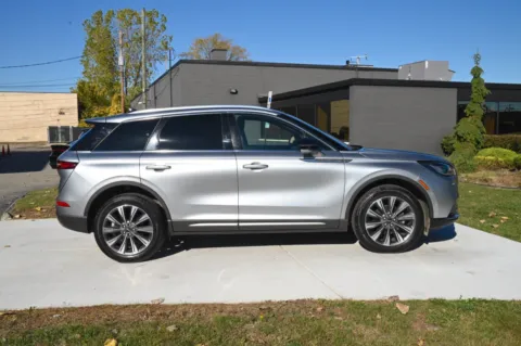More photos of 2021 Lincoln Corsair Reserve at City of Cars, MI