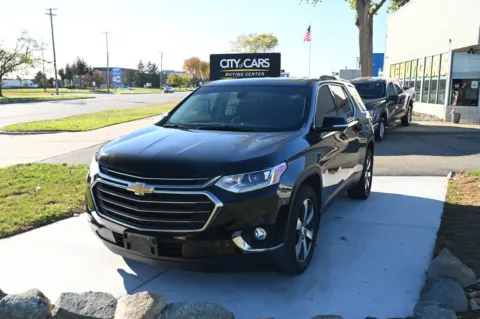 Black 2018 Chevrolet Traverse 3LT for sale in Troy, MI