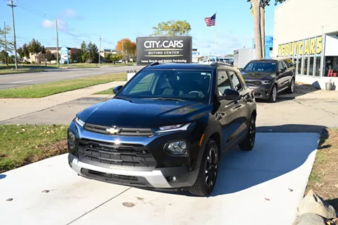 Black 2022 Chevrolet Trailblazer FWD LT for sale in Troy, MI