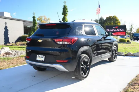 More photos of 2022 Chevrolet Trailblazer FWD LT at City of Cars, MI