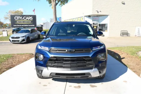 Photos of 2022 Chevrolet Trailblazer AWD LT for sale in Troy, MI at City of Cars