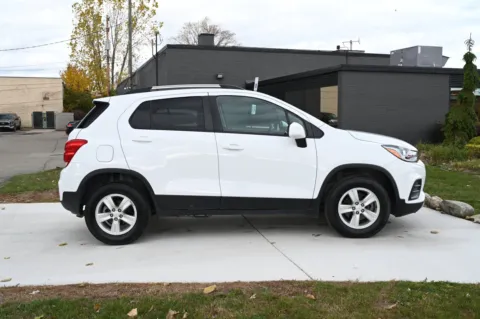 More photos of 2021 Chevrolet Trax AWD LT at City of Cars, MI