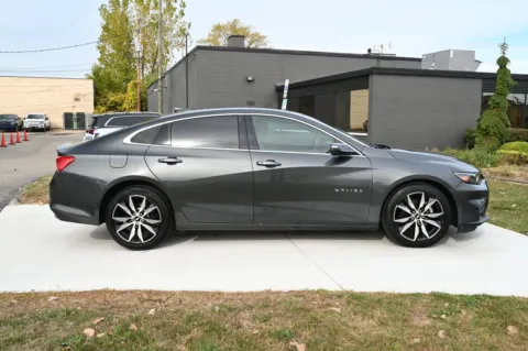 More photos of 2017 Chevrolet Malibu 1LT at City of Cars, MI