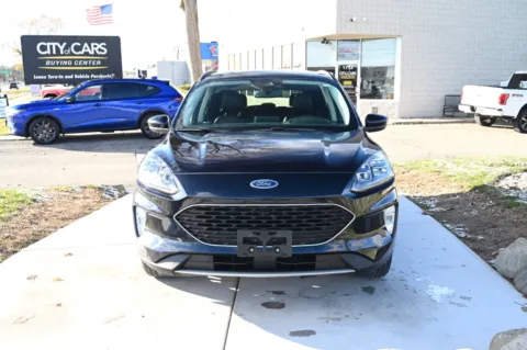 Photos of 2021 Ford Escape Titanium Hybrid for sale in Troy, MI at City of Cars