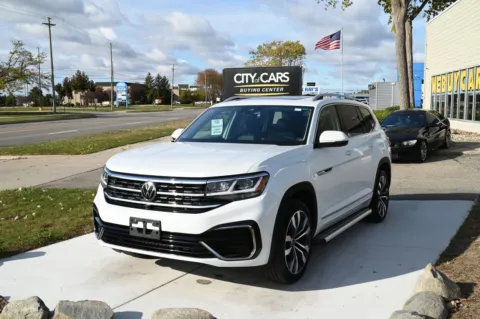 White 2021 Volkswagen Atlas V6 SEL Premium R-Line 4Motion for sale in Troy, MI