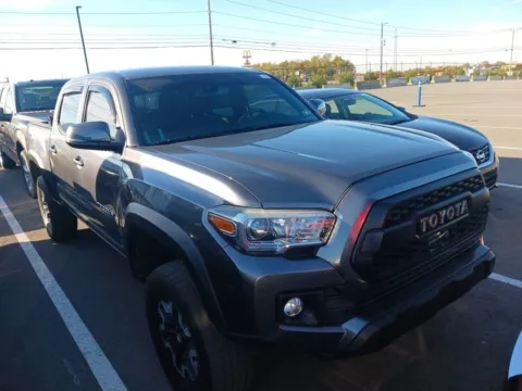 Photos of 2018 Toyota Tacoma TRD Off-Road for sale in Maryville, TN at Auto Solutions