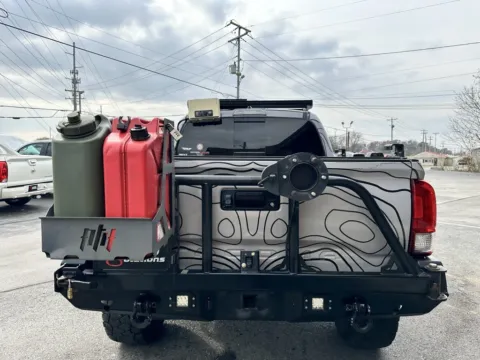 More photos of 2017 Toyota Tacoma TRD Off-Road at Auto Solutions, TN