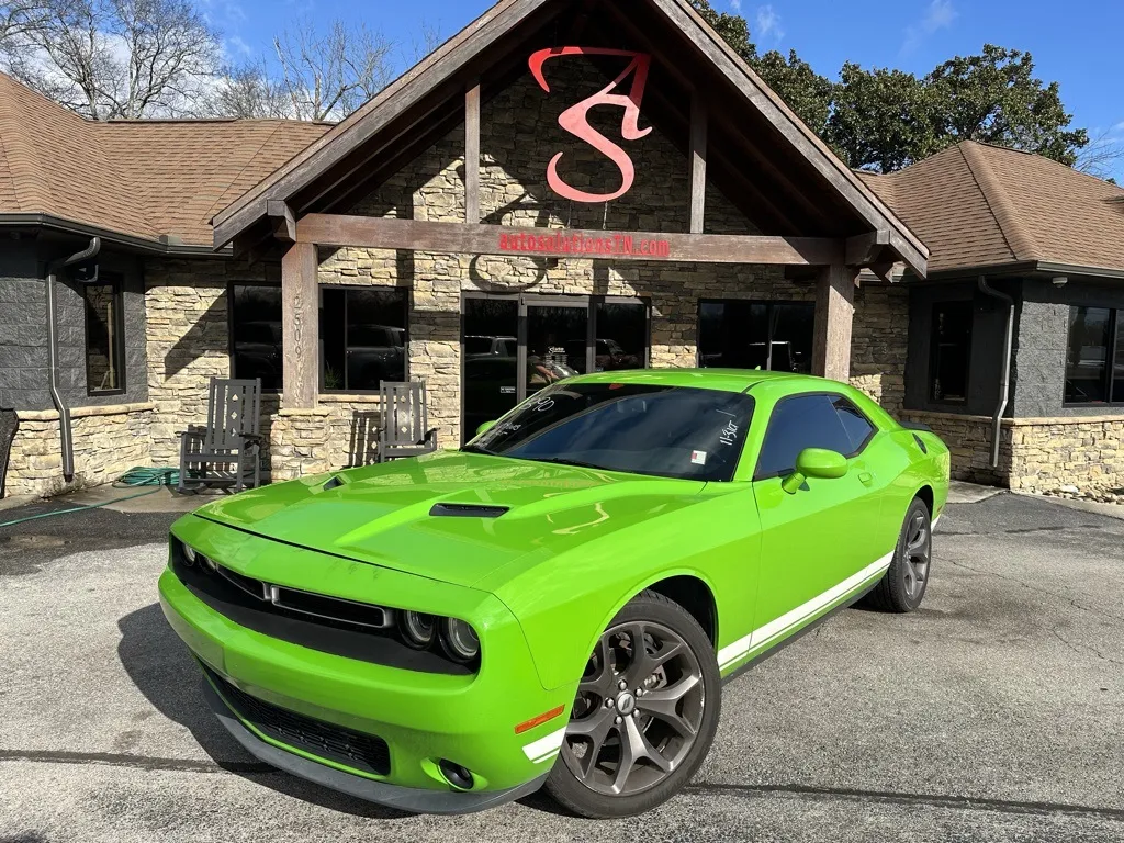 2017 Dodge Challenger SXT