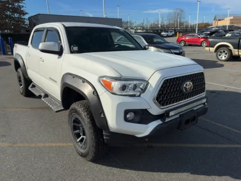 Photos of 2017 Toyota Tacoma SR5 for sale in Maryville, TN at Auto Solutions