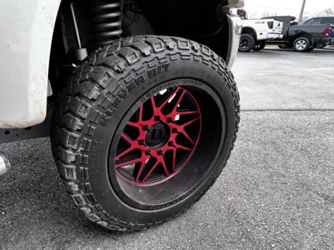 More photos of 2011 Ford F-250SD Lariat at Auto Solutions, TN