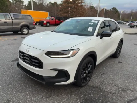 White 2023 Honda HR-V Sport for sale in Maryville, TN