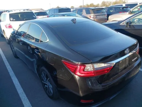 More photos of 2017 Lexus ES 350 at Auto Solutions, TN