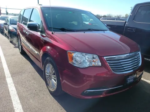 Photos of 2015 Chrysler Town & Country Touring-L for sale in Maryville, TN at Auto Solutions
