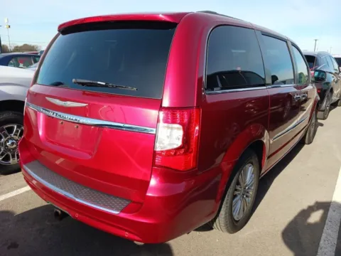 Another view of 2015 Chrysler Town & Country Touring-L for sale in Maryville, TN at Auto Solutions
