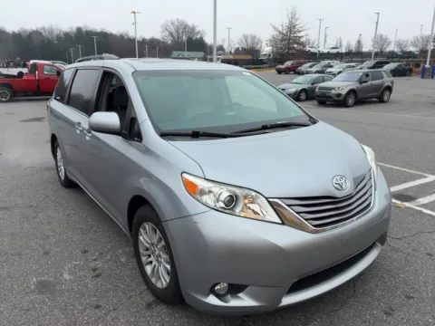 Photos of 2017 Toyota Sienna XLE for sale in Maryville, TN at Auto Solutions