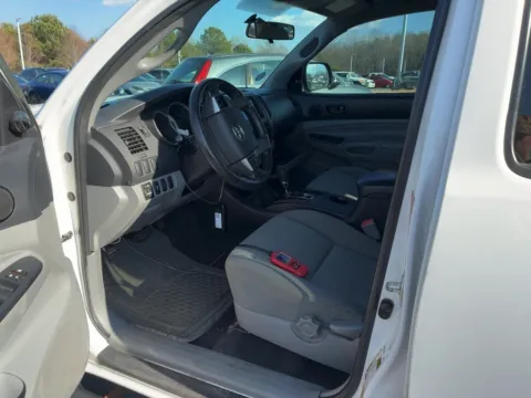 More photos of 2013 Toyota Tacoma PreRunner at Auto Solutions, TN