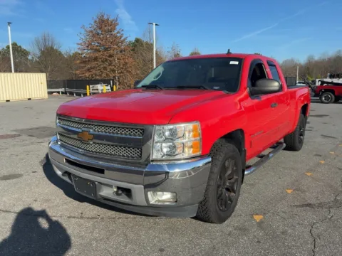 Red 2013 Chevrolet Silverado 1500 LT for sale in Maryville, TN