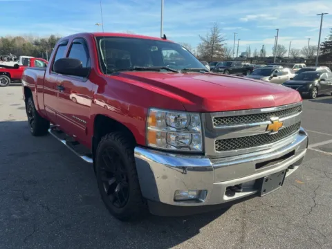 Photos of 2013 Chevrolet Silverado 1500 LT for sale in Maryville, TN at Auto Solutions