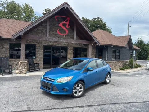 Blue 2013 Ford Focus SE for sale in Maryville, TN