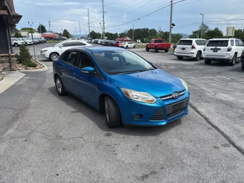 Photos of 2013 Ford Focus SE for sale in Maryville, TN at Auto Solutions