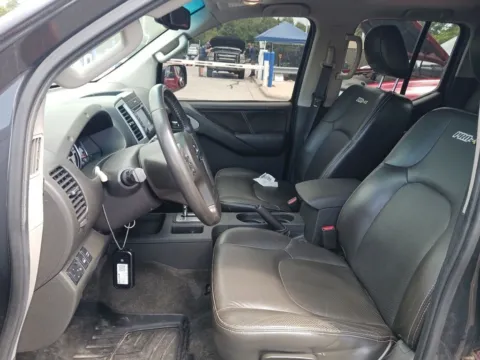 More photos of 2014 Nissan Frontier PRO-4X at Auto Solutions, TN